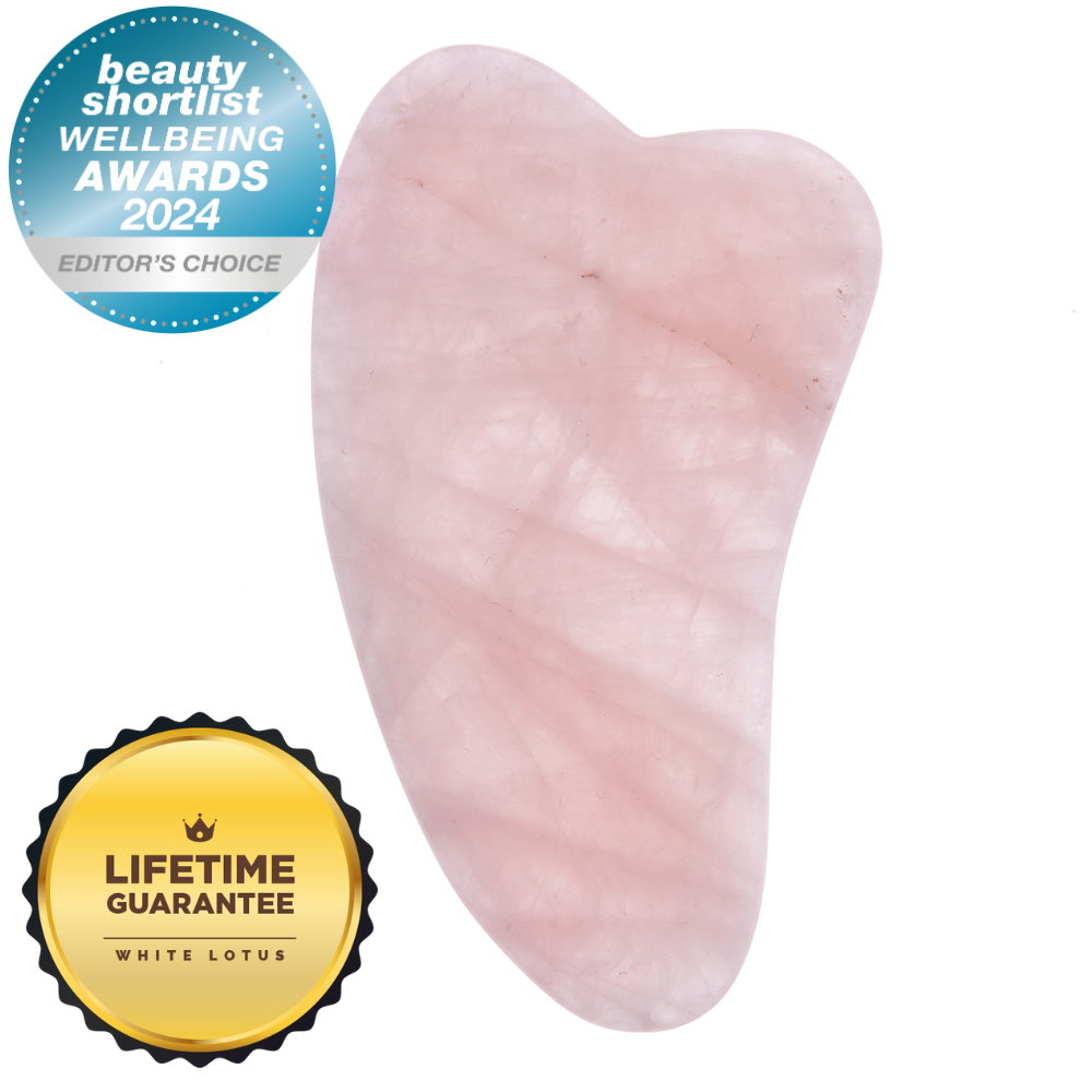 Herramienta Gua Sha de Cuarzo Rosa - Cristal Natural Libre de Químicos en una Caja Forrada de Seda de Firma EE. UU.