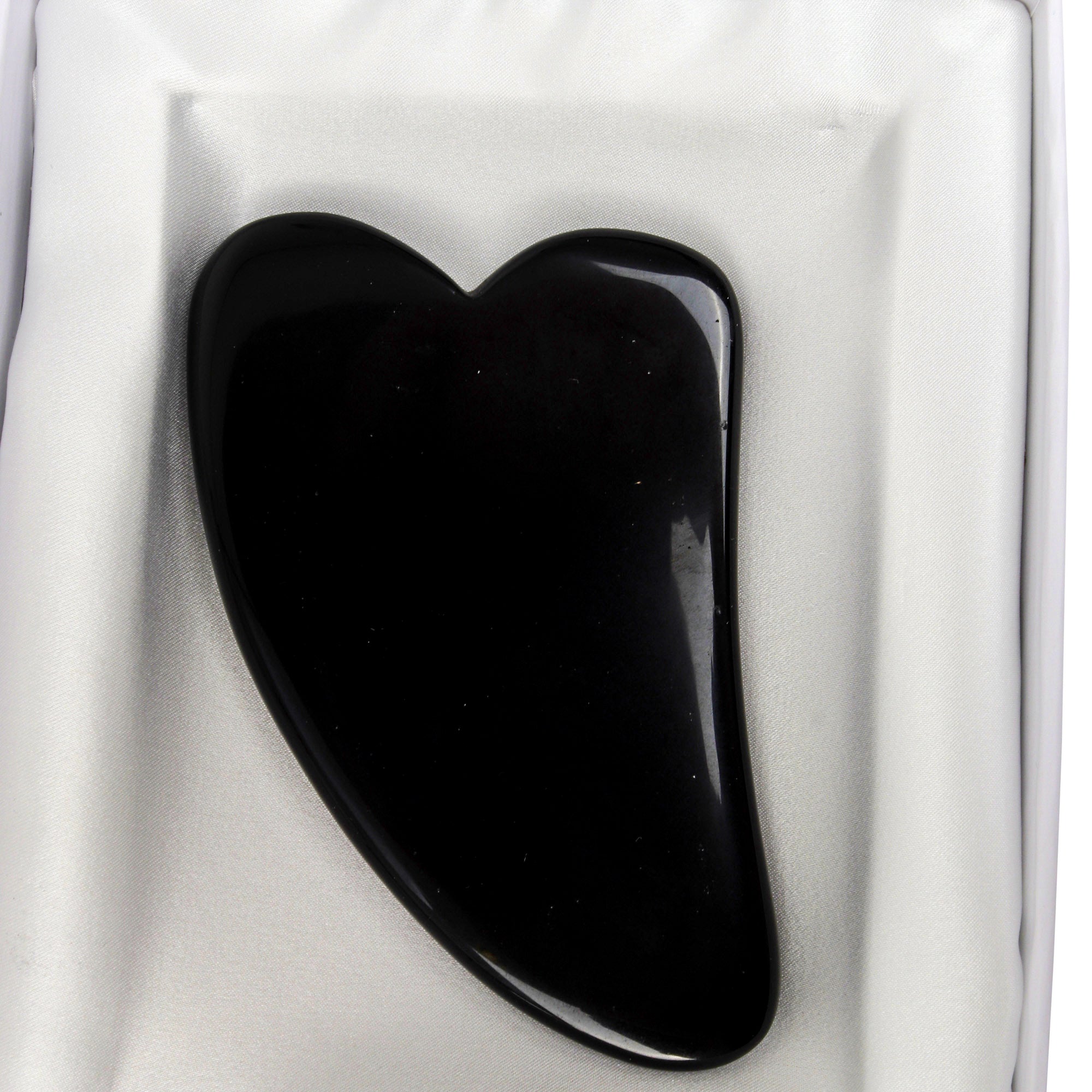 Gua Sha en Tourmaline - Cristal Naturel Sans Produits Chimiques dans une Boîte Doublée de Soie Signature